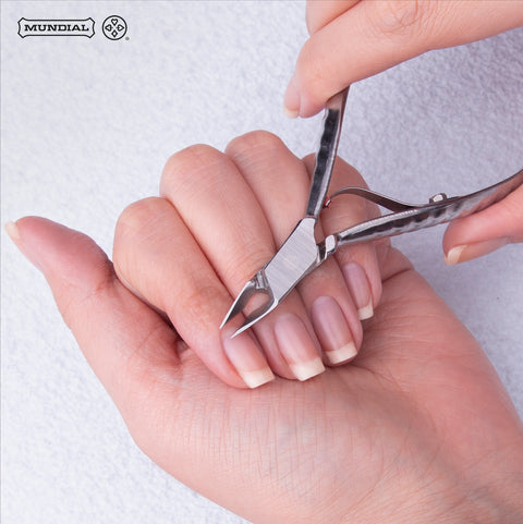 Mundial 722-PR Cuticle Nipper Professional Full Jaw Short Handle.
