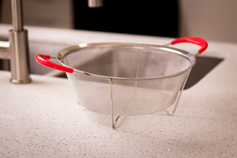 Mundial RKT-0025 Colander Strainer With Red Silicone Handles 9.inches