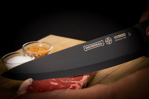 Mundial VX9900-5 Black Knife Set With Black Handle 5 Piece Plastic Blade Protectors