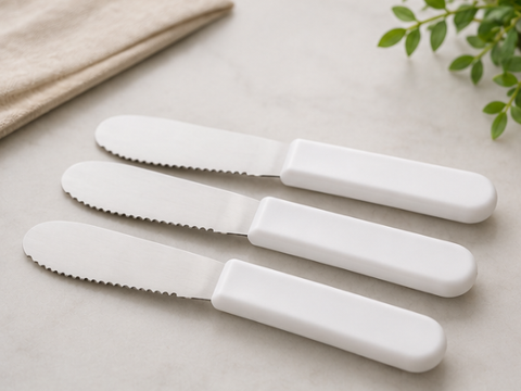 Mundial Sandwich Spreader Serrated Edge 5600 Series White 3.5 inches Set of 3