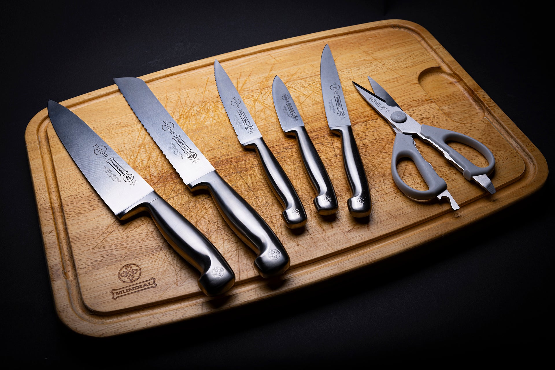 Mundial 4100-7 Knife Set With Wood Block Future Series 7-Piece