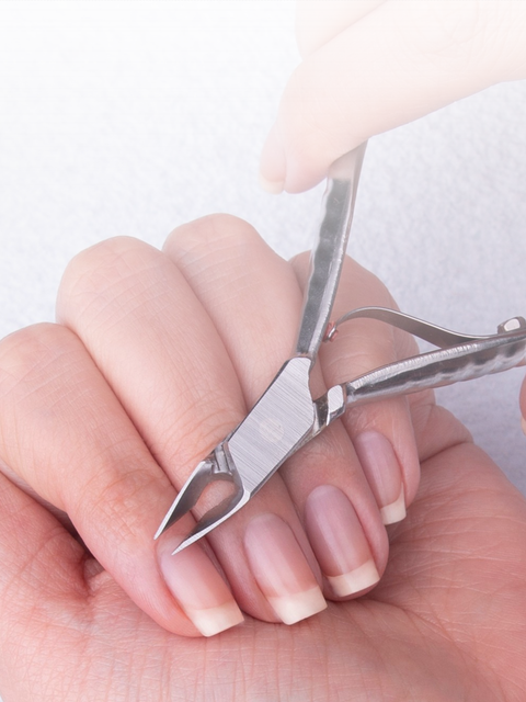 Professional Cuticle Nipper 735-PR