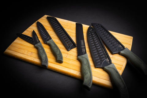 Mundial VX9900-5 Black Knife Set With Black Handle 5 Piece Plastic Blade Protectors